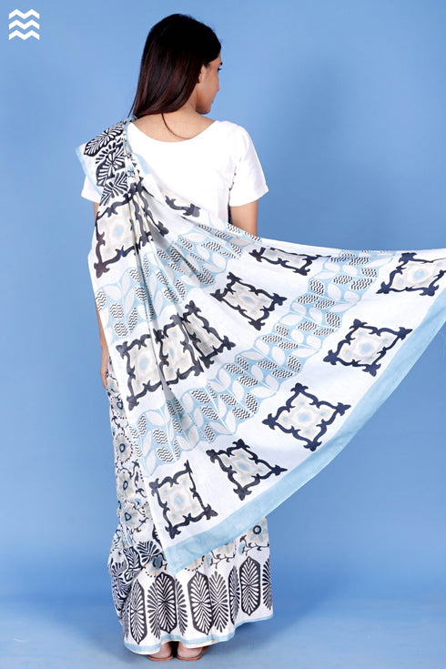 Mulmul Cotton Saree With Fall In Assorted Block Print