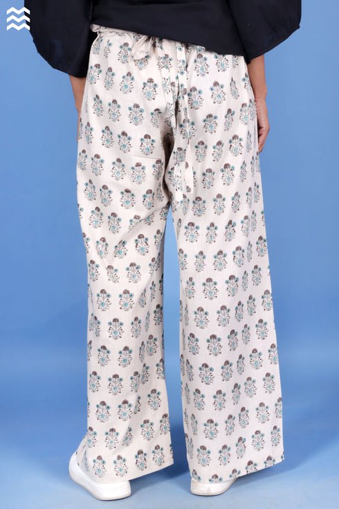 Khaadi Cotton Flared Pant With Block Print