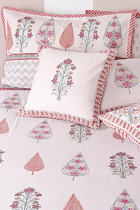 20s Cotton KING SIZE Bed Cover In Geometric Block Print