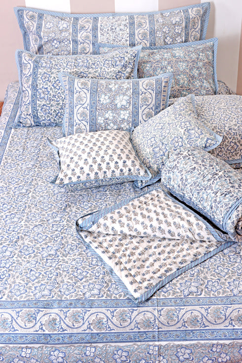 Mulmul Cotton Quilt in Floral Block Print