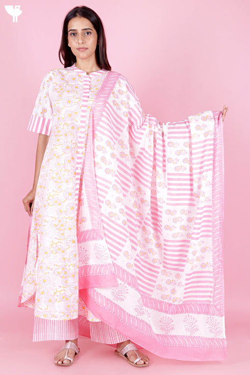 Mulmul Cotton Dupatta In Assorted Block Print