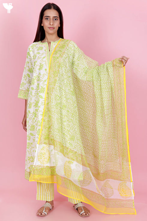 Kota Doria Dupatta In Floral Block Print