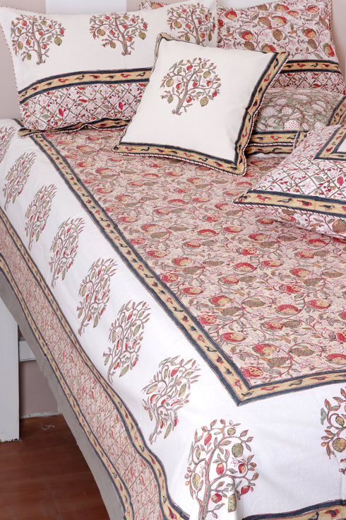 20s Cotton Bed Cover in Block Print