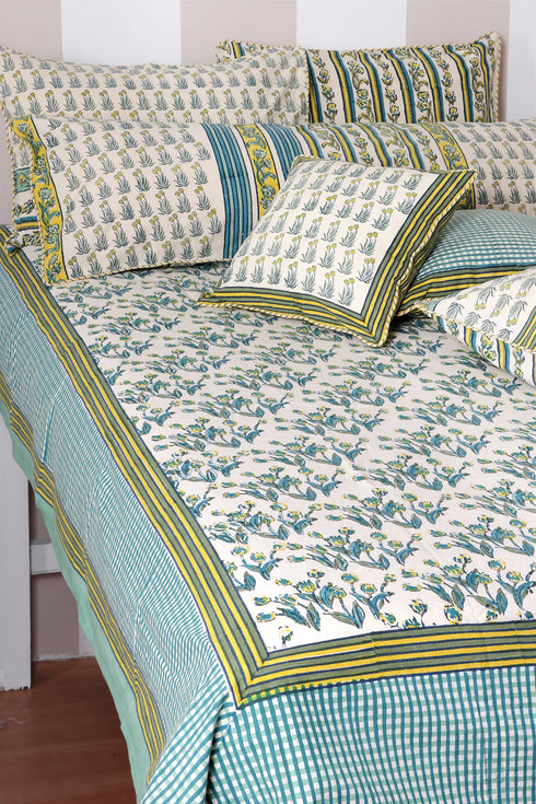 20’s Cotton KING SIZE Bed Cover In Floral Block Print