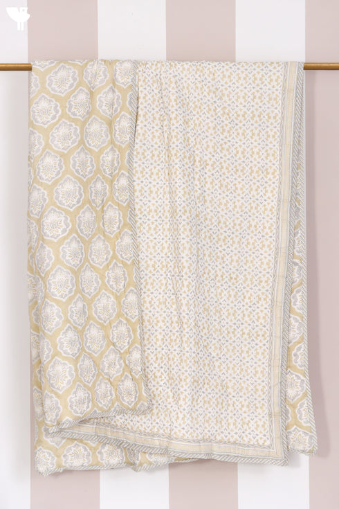 Mulmul Cotton Quilt In Geometric Block Print