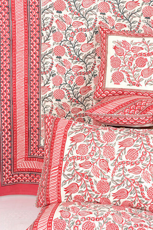 20s Cotton KING SIZE Bed Cover in Floral Block Print
