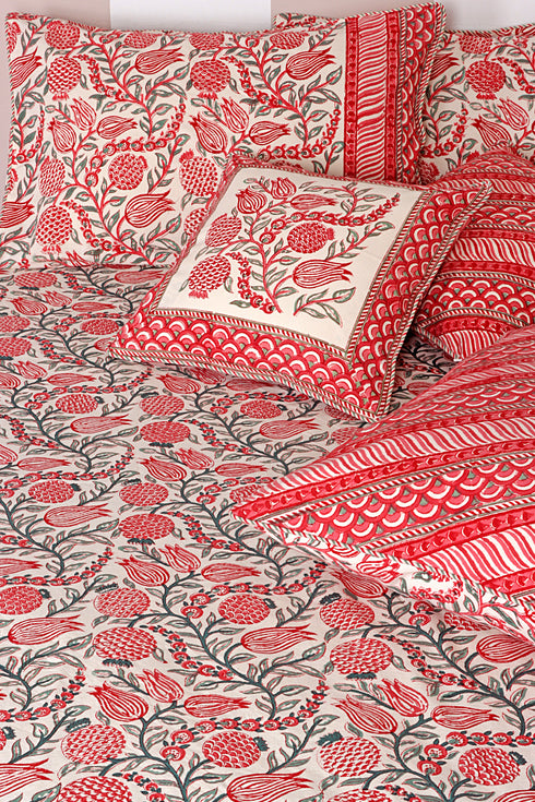 20s Cotton KING SIZE Bed Cover in Floral Block Print