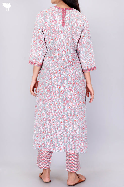 Cambric Cotton Kurta And Pant Set In Floral Print