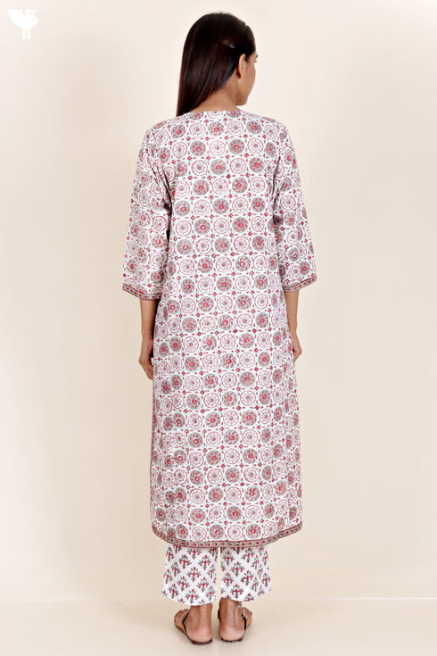 Bizzy Lizzy Kurta And Pant Set With Chiffon Dupatta In Block Print