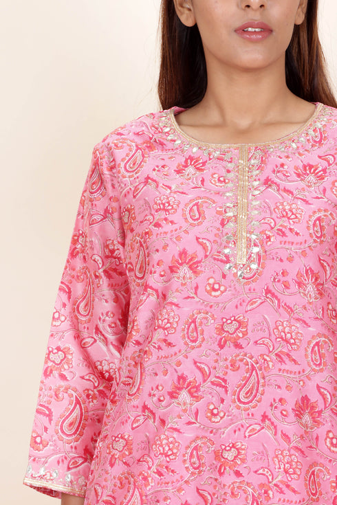 Chanderi Silk Kurta Pant And Dupatta Set With Gota Patti