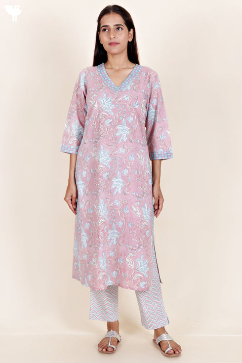 Cotton Kurta And Pant Set With Kota Dupatta In Block Print