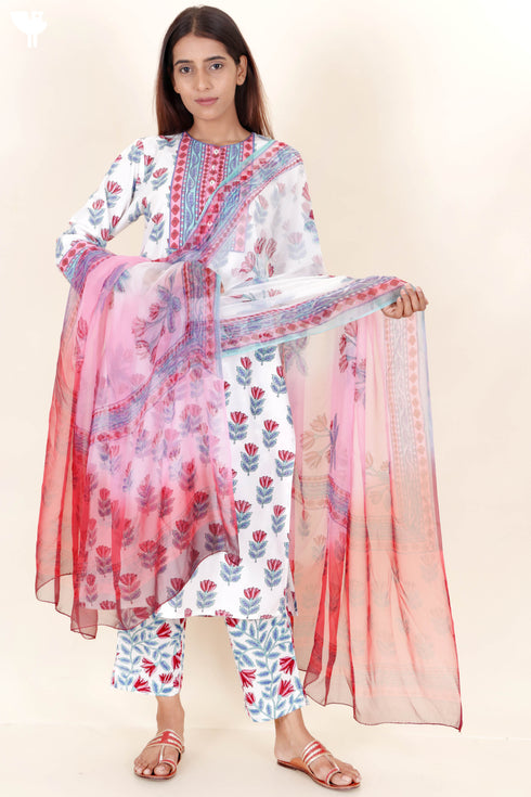 Bizzy Lizzy Cotton Kurta Pant Set With Chiffon Dupatta In Block Print