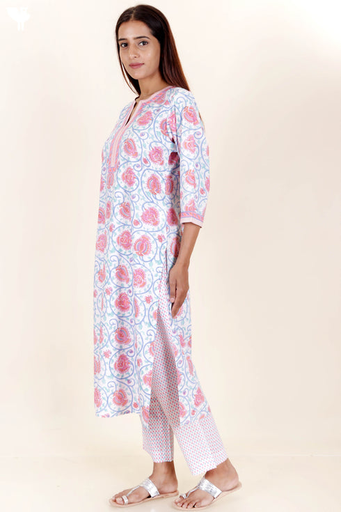 Bizzy Lizzy Kurta Pant Set With Chiffon Dupatta In Block Print