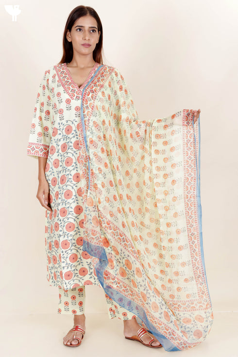 Bizzy Lizzy Cotton Kurta Pant Set With Chiffon Dupatta In Block Print