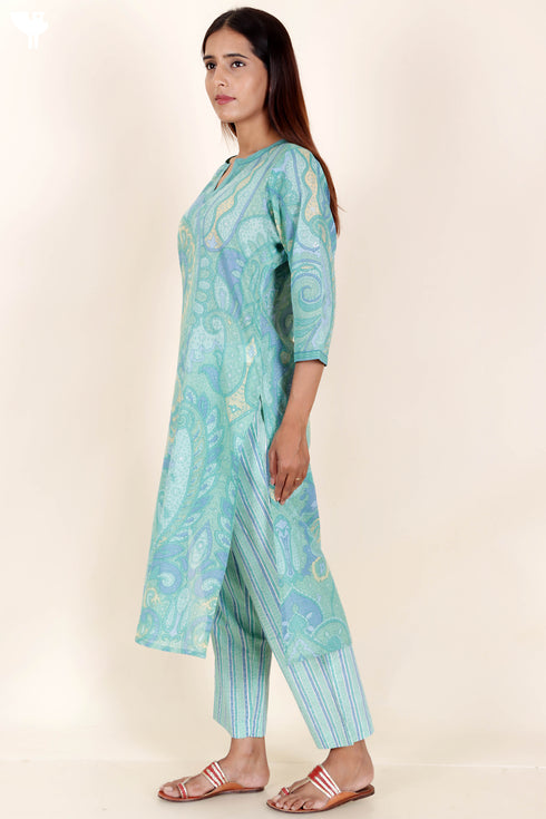 Cotton Kurta And Pant Set In Graphic Print