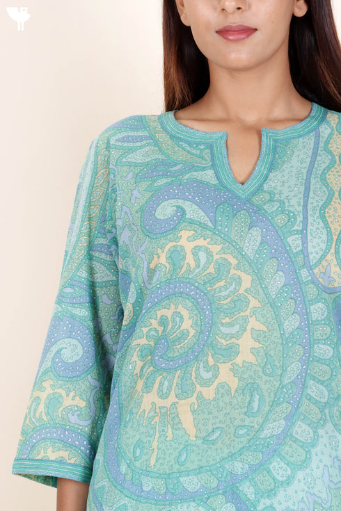 Cotton Kurta And Pant Set In Graphic Print