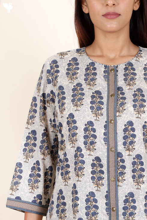Cambric Cotton Kurta And Pant Set In Floral Print
