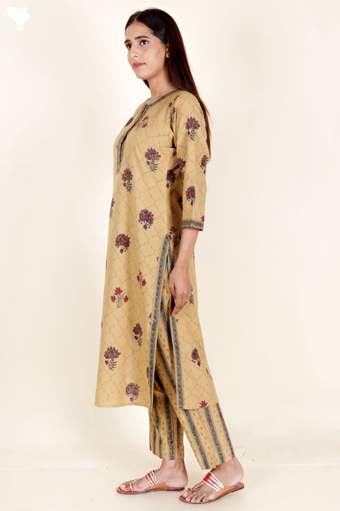 Khaadi Kurta Pant And Dupatta Set With Block Print