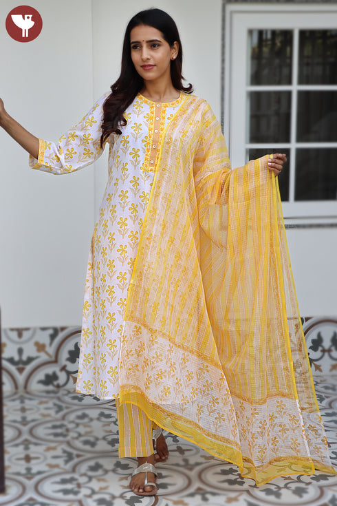 Terry Voile Kurta Pant With Dupatta In Floral Block Print
