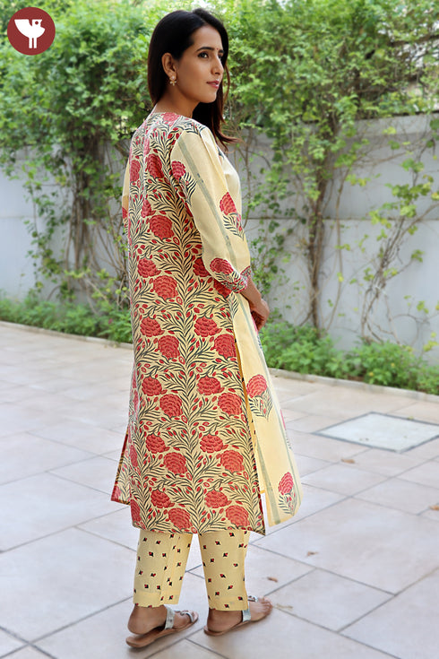 Terry Voile Kurta Pant With Dupatta In Floral Block Print