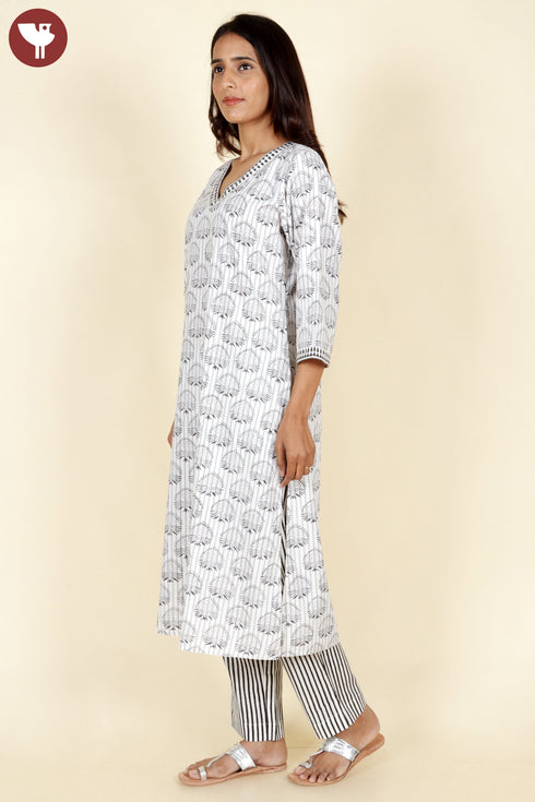 Bizzy Lizzy Kurta Pant With Dupatta In Block Print