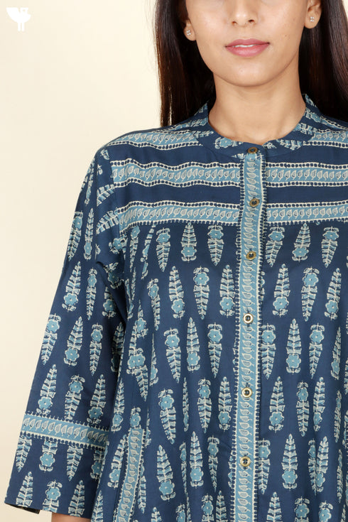 Cambric Cotton Kurta And Pant Set In Block Print