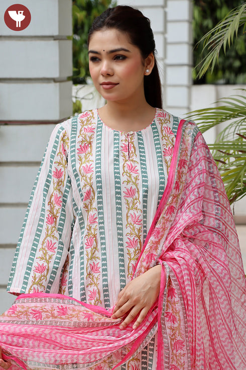 BizzyLizzy Kurta Pant with Dupatta in Block Print