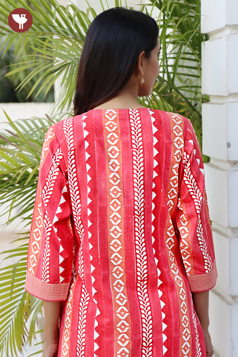 Bizzy Lizzy Kurta Pant with Dupatta Set in Stripe Block Print