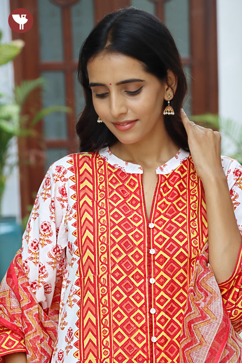 Bizzy Lizzy Kurta Pant with Dupatta in Floral & Geometric Block Print