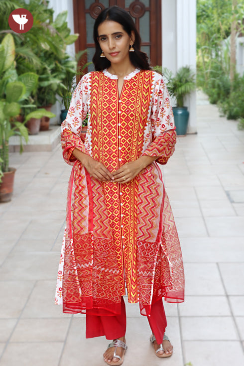 Bizzy Lizzy Kurta Pant with Dupatta in Floral & Geometric Block Print
