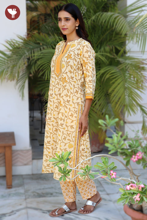 Terry Voile Kurta Pant With Dupatta In Floral Block Print