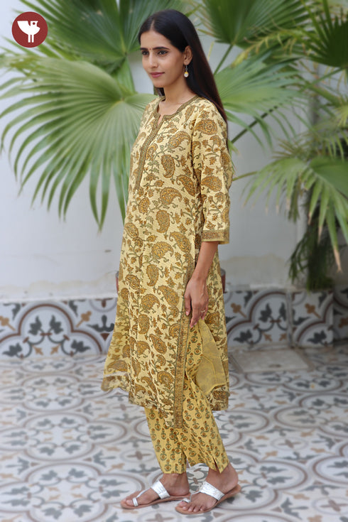 Kota Doria Mustard Yellow Kurta Pant with Dupatta In Floral Block Print