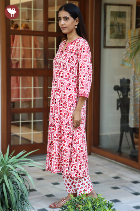 Bizzy Lizzy Kurta Pant with Dupatta Set in Floral Block Print