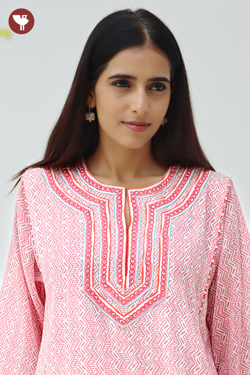 Mul Mul Cotton Kurta and Pant Set in Hand Screen Print