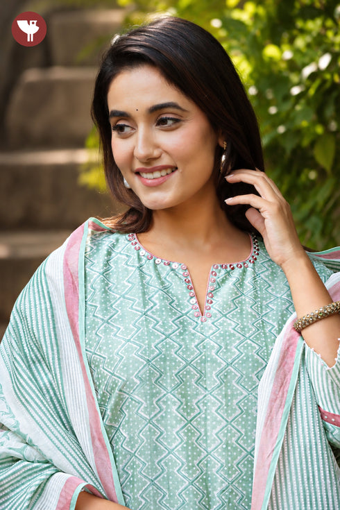 Chanderi Silk Kurta Pant with Dupatta in Geometric Block Print