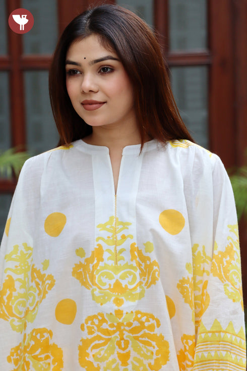 Slub Cotton Lemon & Yellow Kurta And Pant Set in Block Print
