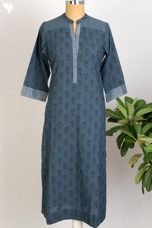 Cambric Cotton Kurta With Kota Doria Dupatta In Graphic Block Print