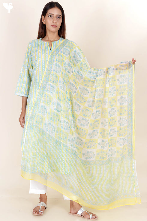 Cambric Cotton Kurta With Kota Dupatta In Floral Block Print