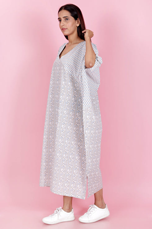 Cambric Cotton Poncho Top In Floral Print