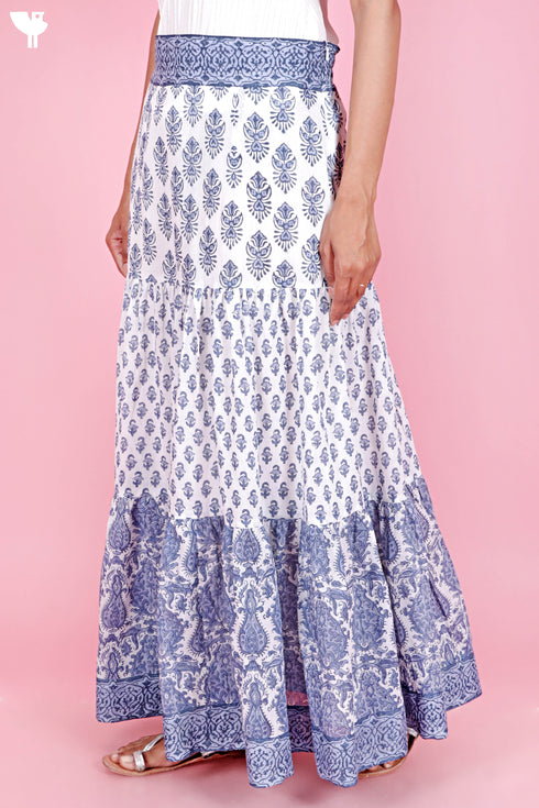 Mulmul Cotton Tiered Skirt In Floral Block Print