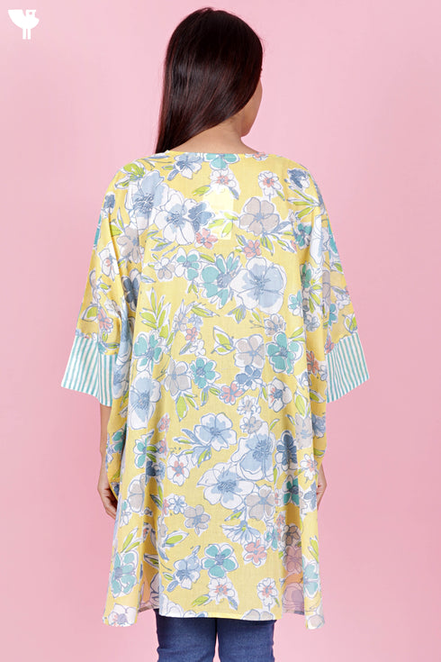 Mulmul Cotton Poncho Top In Floral Print