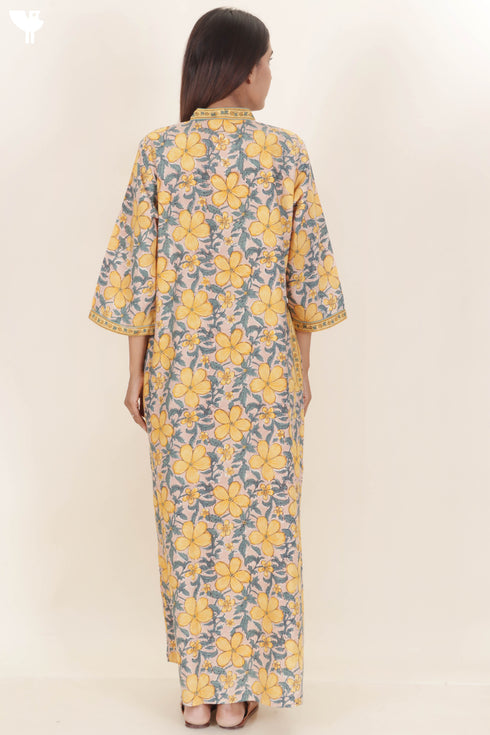 Bizzy Lizzy Full Sleeved Kaftan In Floral Block Print