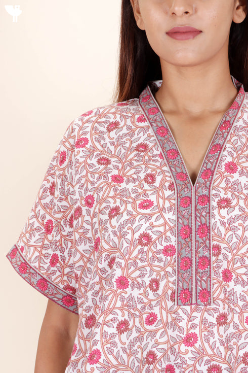 60’s Cotton V-neck Kaftan In Floral Print