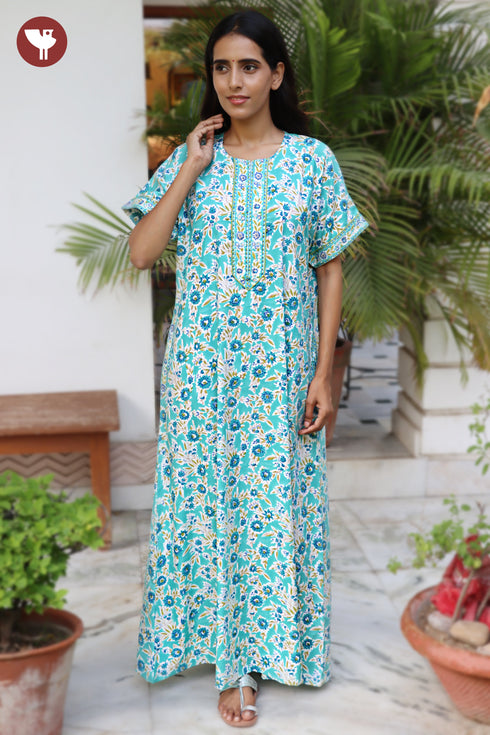 Bizzy Lizzy Front Zipper Kaftan in Floral Print