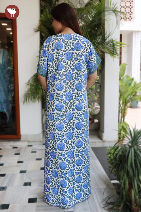 Bizzy Lizzy Front Zipper Kaftan in Floral Print