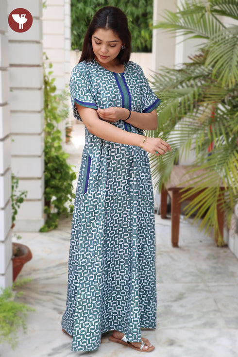 Bizzy Lizzy Front Zipper Kaftan in Floral Print