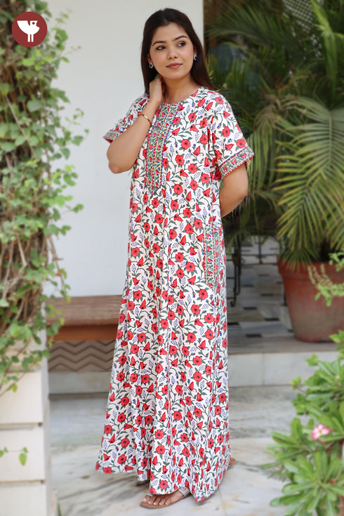 Bizzy Lizzy Front Zipper Kaftan in Floral Print