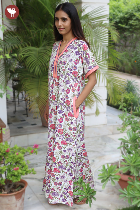 60’s Cotton V-neck Kaftan in Floral Print