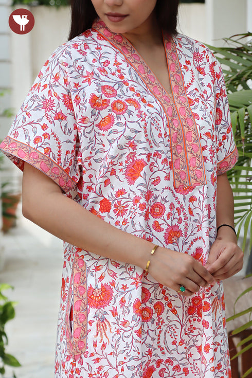 60’s Cotton V-neck Kaftan In Floral Print