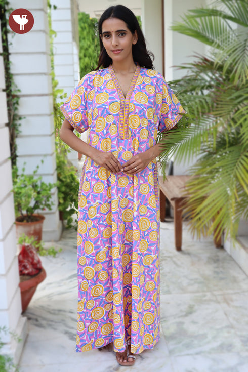 Bizzy Lizzy V-Neck Kaftan in Floral Print